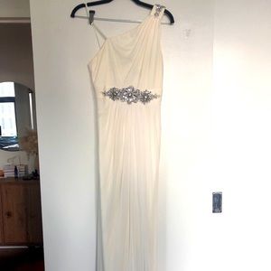 Ivory Adrianna Papell dress! Size 4, worn once